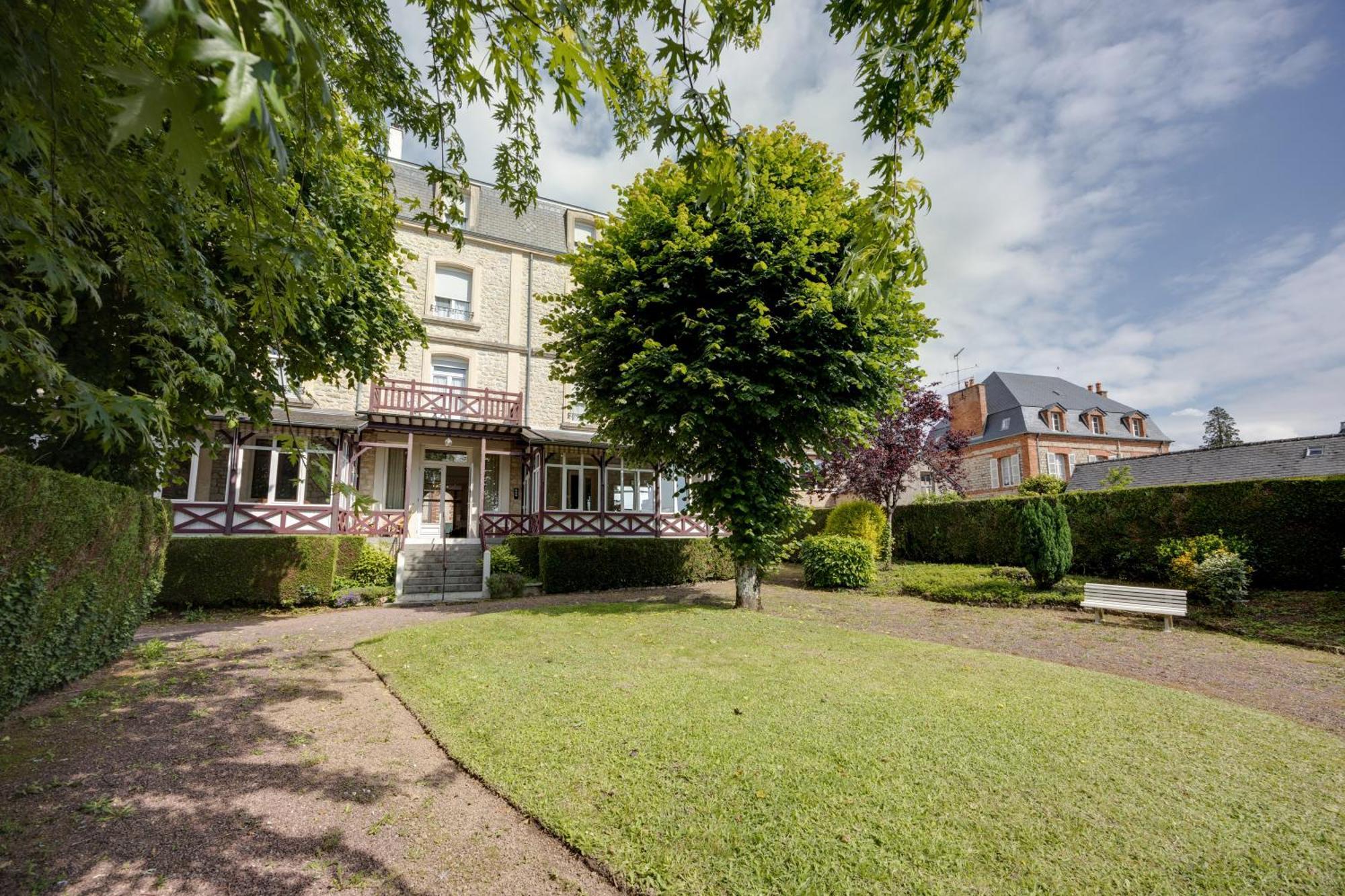 努维尔酒店 Bagnoles de l'Orne Normandie 外观 照片